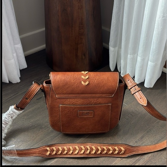 Justin Whip Stitch Saddle/Crossbody Bag,Vegan Leather,Fringe Tassles,Lace,concho - Picture 15 of 15
